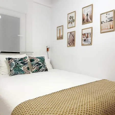 Creatividad Y Personalidad En Centro De Apartment Alicante