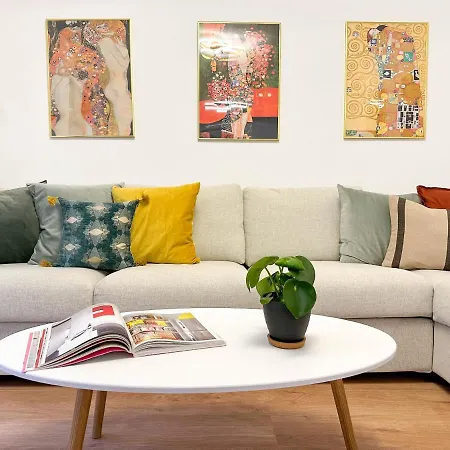 Creatividad Y Personalidad En Centro De Apartment *