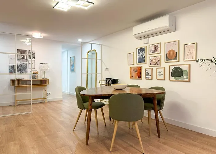 Creatividad Y Personalidad En Centro De Apartament Alicante
